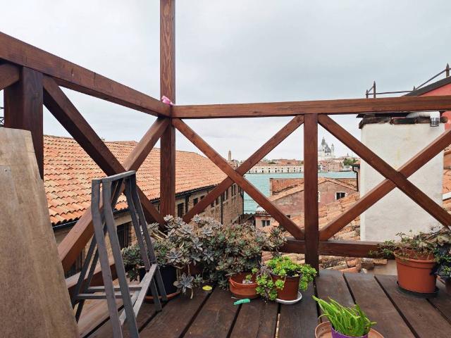 Attico in vendita a Giudecca, Venezia