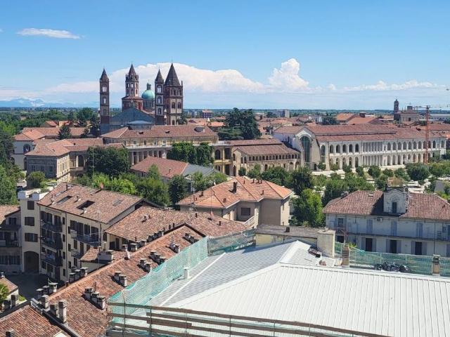 Attico in vendita a Centro, Piemonte