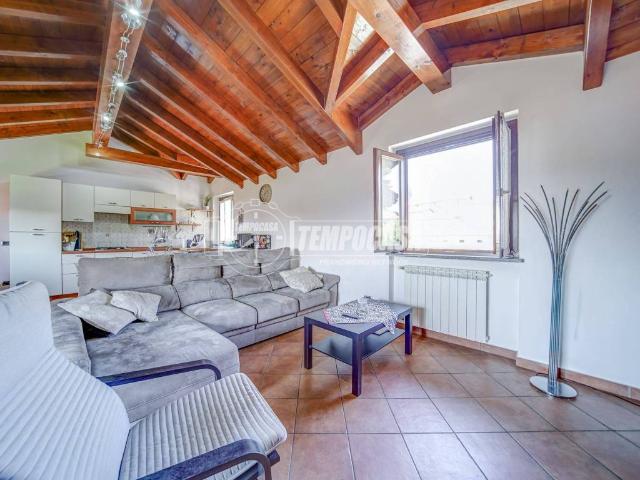 Appartamento in vendita a Sesona, Vergiate