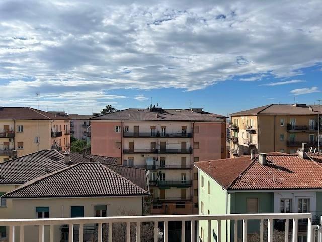 Attico in vendita a Sud-Ovest, Brenzone