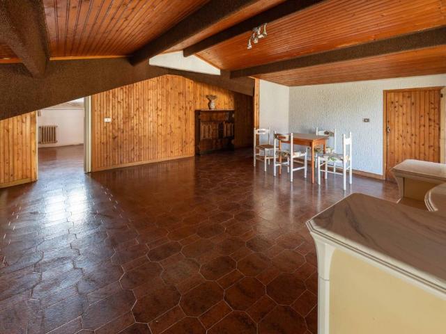 Appartamento in vendita a Appennino Reggiano, Re