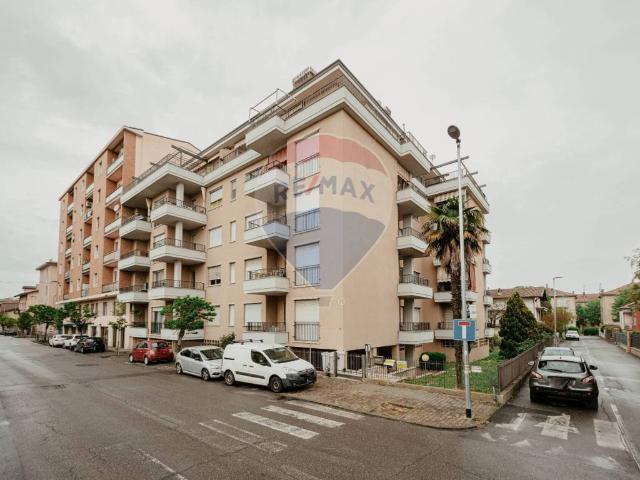 Attico in vendita a Benvenuti, Voghera