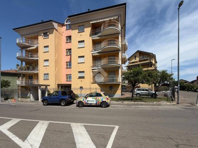 Attico in vendita a Villa Iria, Voghera