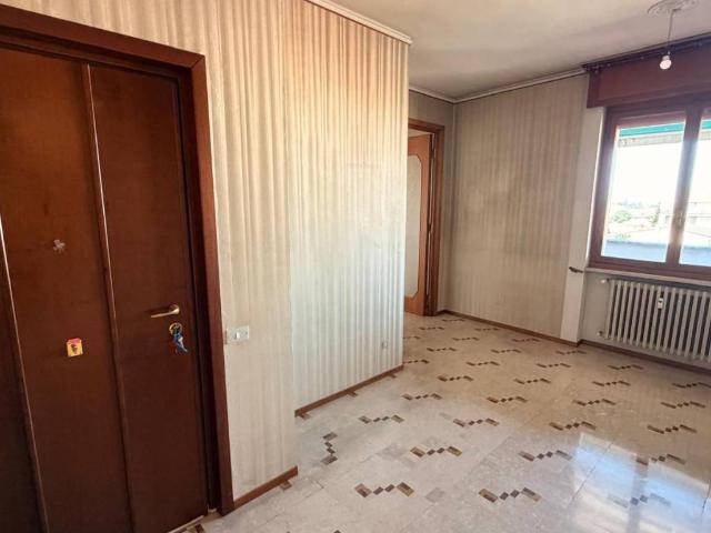 Attico in vendita a Voghera, Lombardia