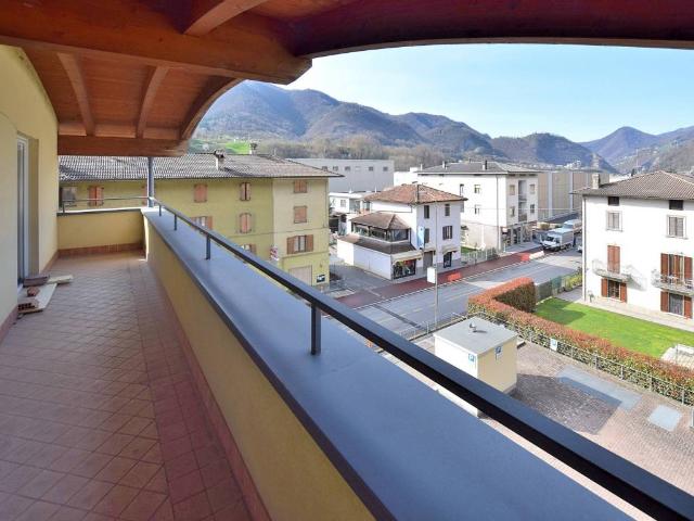 Attico in vendita a Comunità Montana della Valle Brembana, Zogno