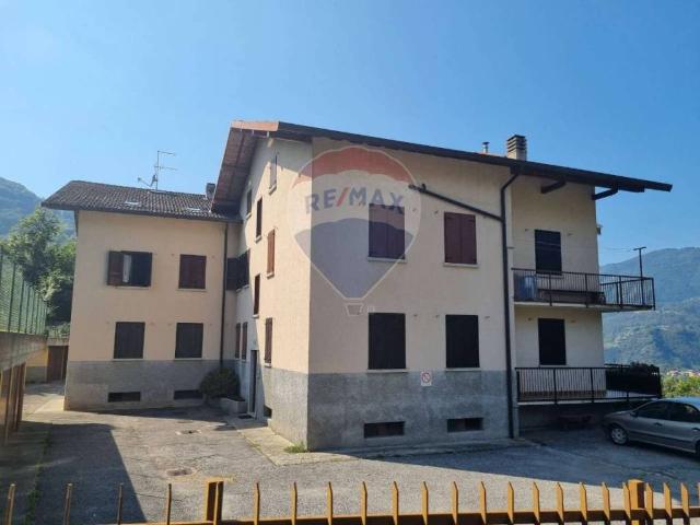 Attico in vendita a Comunità Montana della Valle Brembana, Zogno