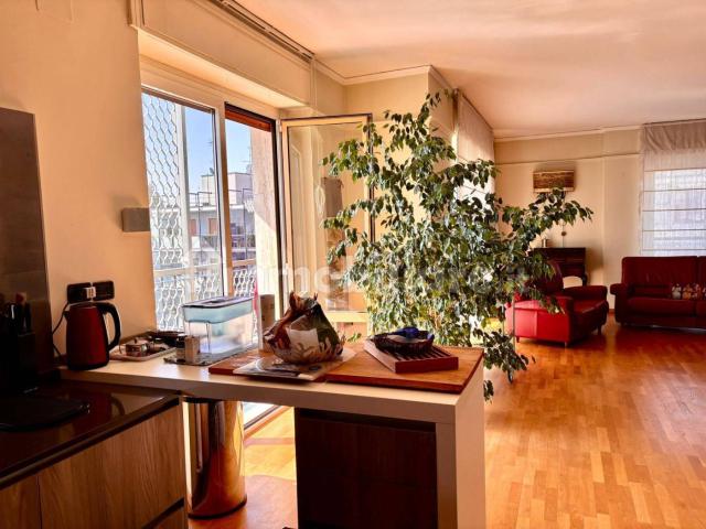 Villa Indipendente in affitto a Municipio 2, Milano