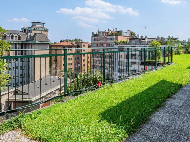 Appartamento in affitto a Municipio 8 di Milano, Milano