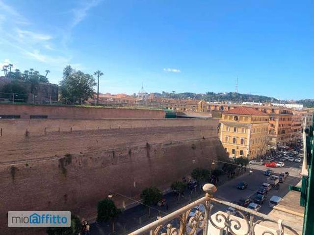 Appartamento in affitto a Municipio Roma I, Roma Capitale