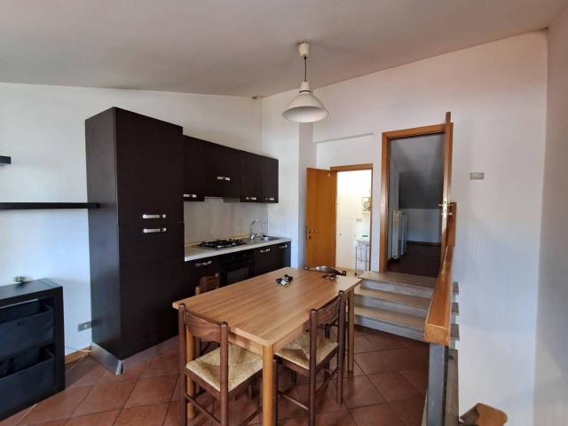 Villa Indipendente in affitto a San Venanzio, Marche