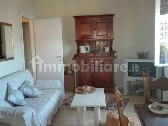 Villa Indipendente in affitto a Marina di Carrara, Carrara
