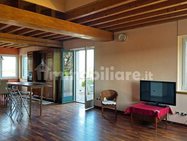 Appartamento in affitto a Padenghe Sul Garda, Lombardia