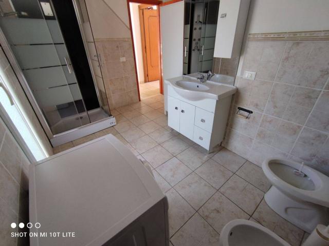 Villa Indipendente in affitto a Pomezia, Roma Capitale