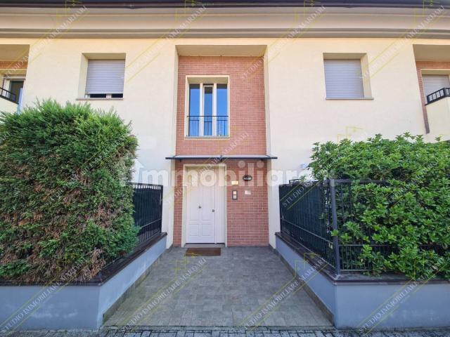 Villa Indipendente in affitto a San Faustino-Madonnina-Quattroville, Modena
