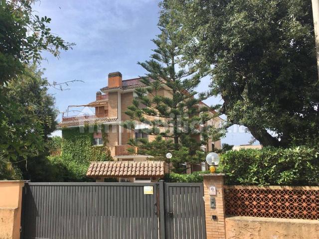 Villa Indipendente in affitto a Villa Claudia, Roma Capitale