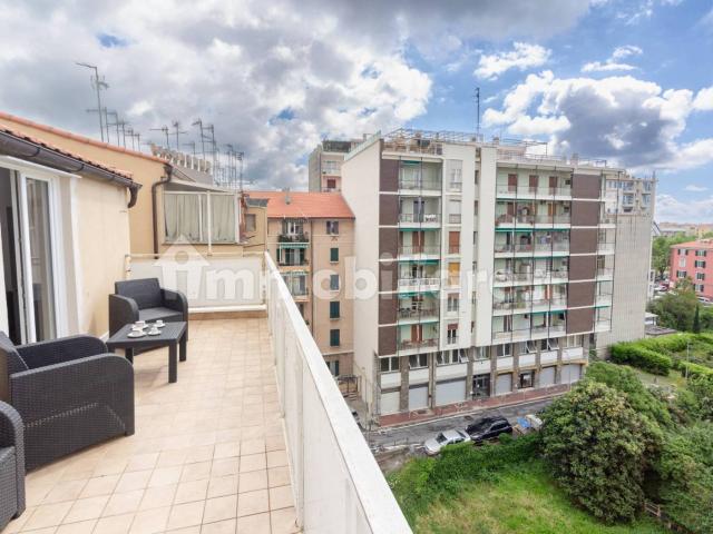 Villa Indipendente in affitto a Oltreletimbro, Savona