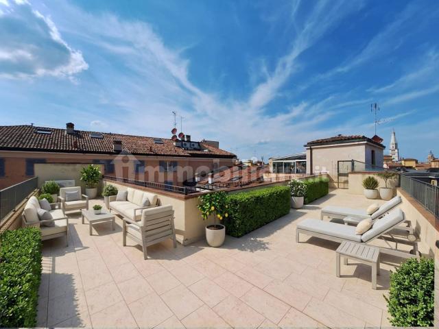 Villa Indipendente in affitto a Centro Storico, Modena