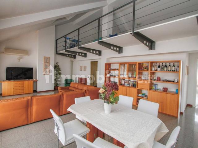 Villa Indipendente in affitto a Città Alta, Bergamo
