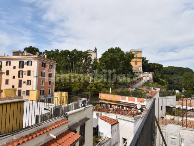 Villa Indipendente in affitto a Municipio Roma I, Roma Capitale