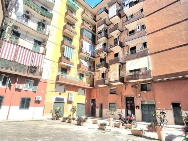 Villa Indipendente in affitto a Amorosi, Campania