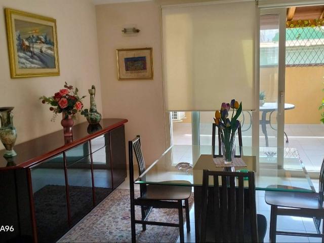 Villa Indipendente in affitto a Municipio 3, Puglia