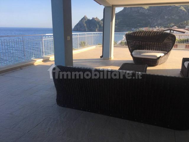 Villa Indipendente in affitto a Sant'Alessio Village, Sant'alessio Siculo