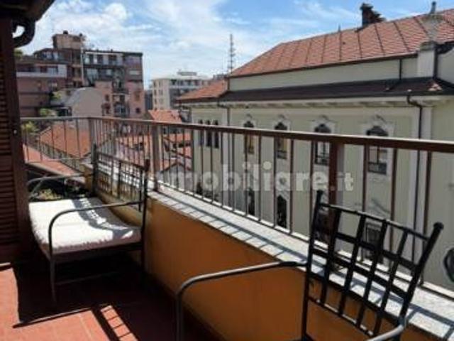 Villa Indipendente in affitto a Loreto, Milano