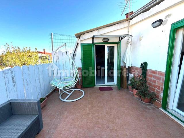 Villa Indipendente in affitto a Passoscuro, Roma Capitale