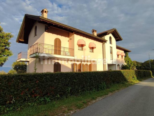 Villa Indipendente in affitto a Vedasco, Piemonte