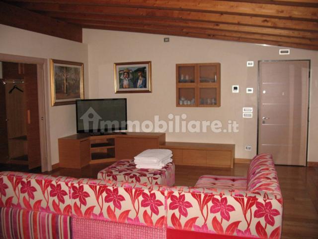 Villa Indipendente in affitto a Pieve del Grappa, Borso Del Grappa