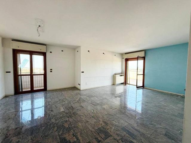Villa Indipendente in affitto a Piemonte, Vercelli