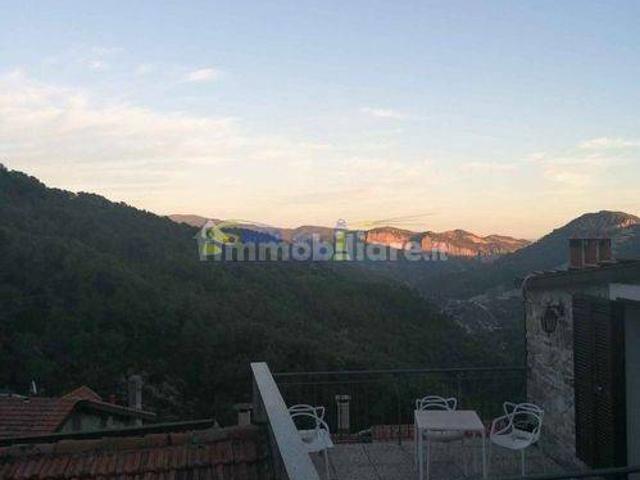 Villa Indipendente in affitto a Ventimiglia, Liguria