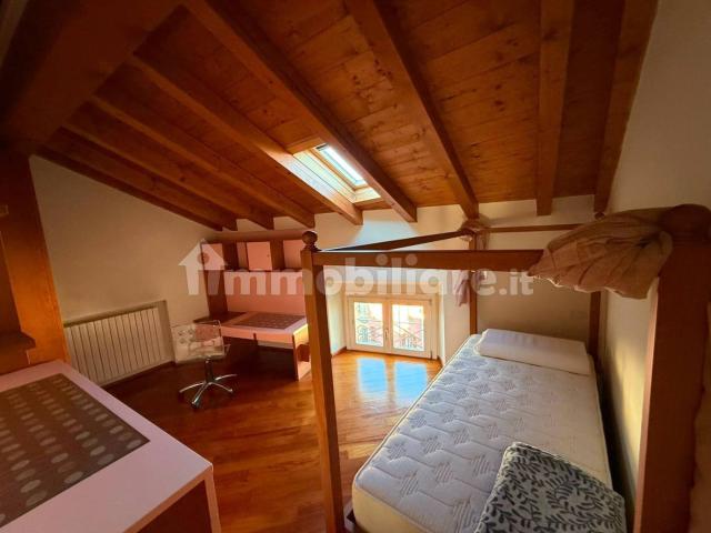 Villa Indipendente in affitto a Zona Centro, Brescia
