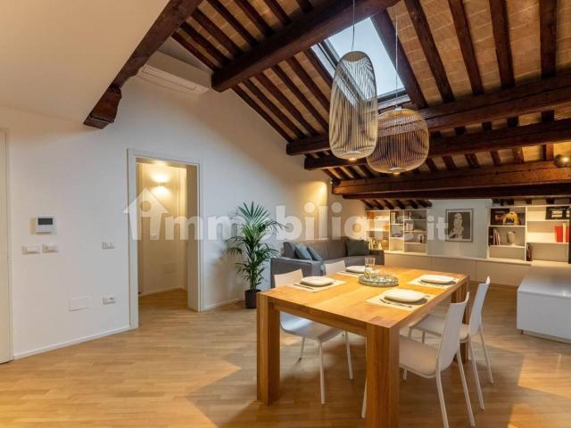 Villa Indipendente in affitto a Castelnuovo, Marche
