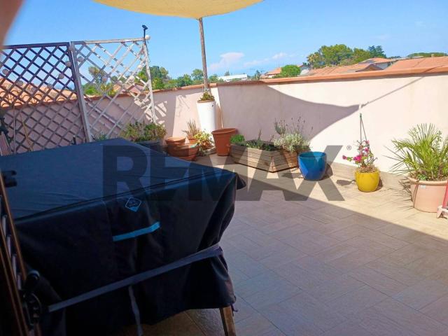 Villa Indipendente in affitto a Aci Sant'antonio, Sicilia