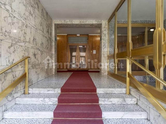 Villa Indipendente in affitto a Municipio 1, Milano