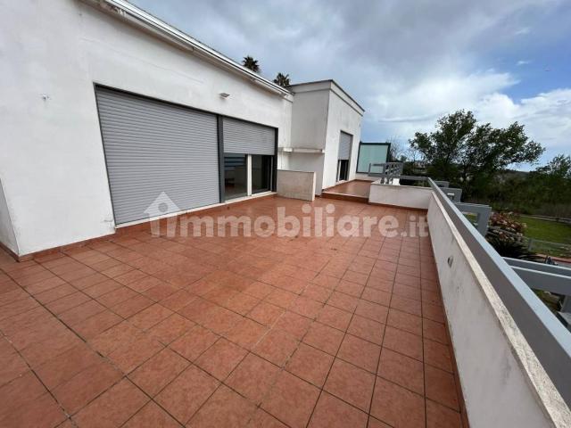 Villa Indipendente in affitto a Rione Bognar, Pozzuoli