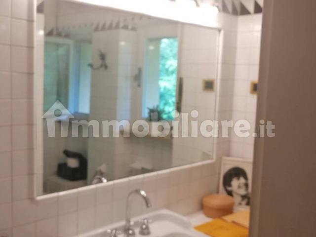 Villa Indipendente in affitto a Sud-Ovest, Brenzone