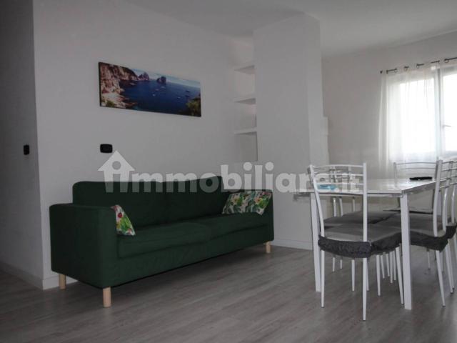 Villa Indipendente in affitto a Acerra, Campania