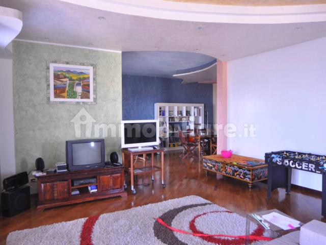 Villa Indipendente in affitto a Zanni, Pescara