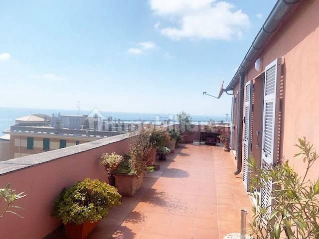Villa Indipendente in affitto a Medio Levante, Serra Riccò