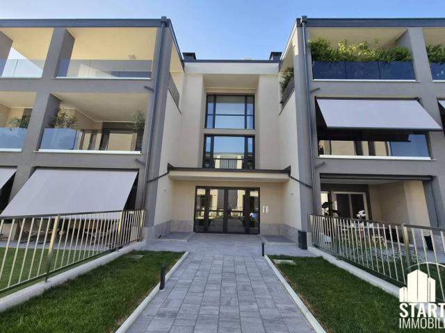 Villa Indipendente in affitto a Bareggio, Lombardia