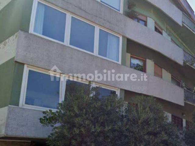 Villa Indipendente in affitto a Municipio Roma II, Roma Capitale