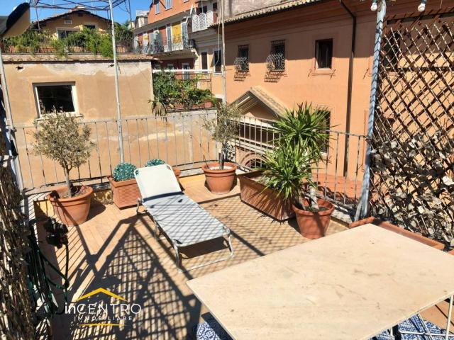 Villa Indipendente in affitto a Municipio Roma I, Roma Capitale