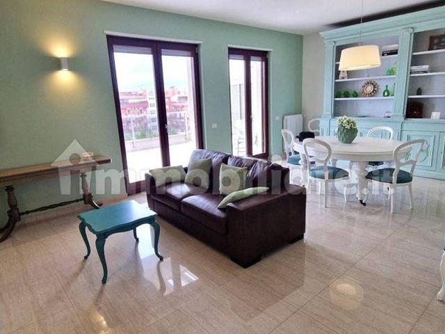 Appartamento in affitto a Puglia, Barletta-andria-trani