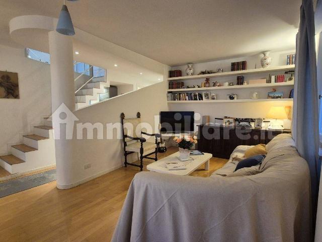 Villa Indipendente in affitto a Viareggio, Toscana
