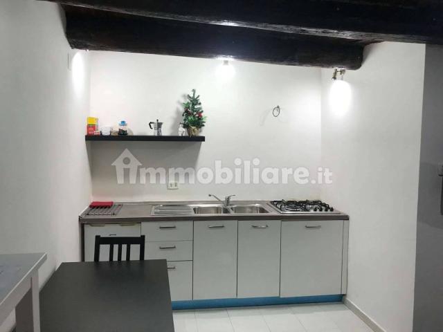 Villa Indipendente in affitto a Municipalità 2, Campania