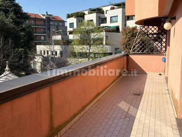 Villa Indipendente in affitto a Volta-Prealpi, Saronno