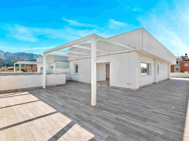 Attico in vendita a San Carlo, Marina Di Massa