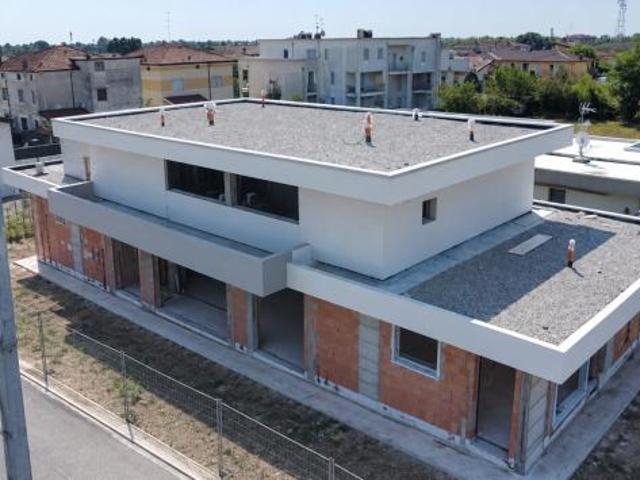 Attico in vendita a Castrezzato, Brescia